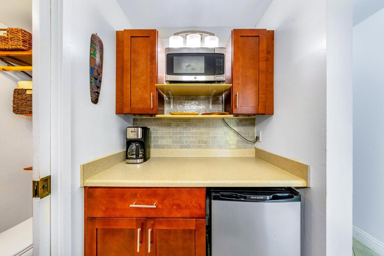 Downtown Hawaiian Paradise Condo With Hot Tub, Pool & Beach - Kona Islander Inn Kailua-Kona Esterno foto