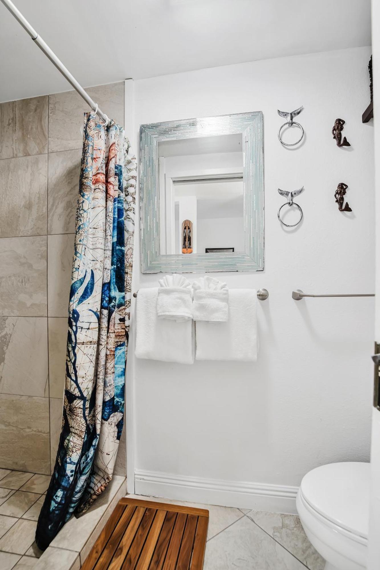 Downtown Hawaiian Paradise Condo With Hot Tub, Pool & Beach - Kona Islander Inn Kailua-Kona Esterno foto