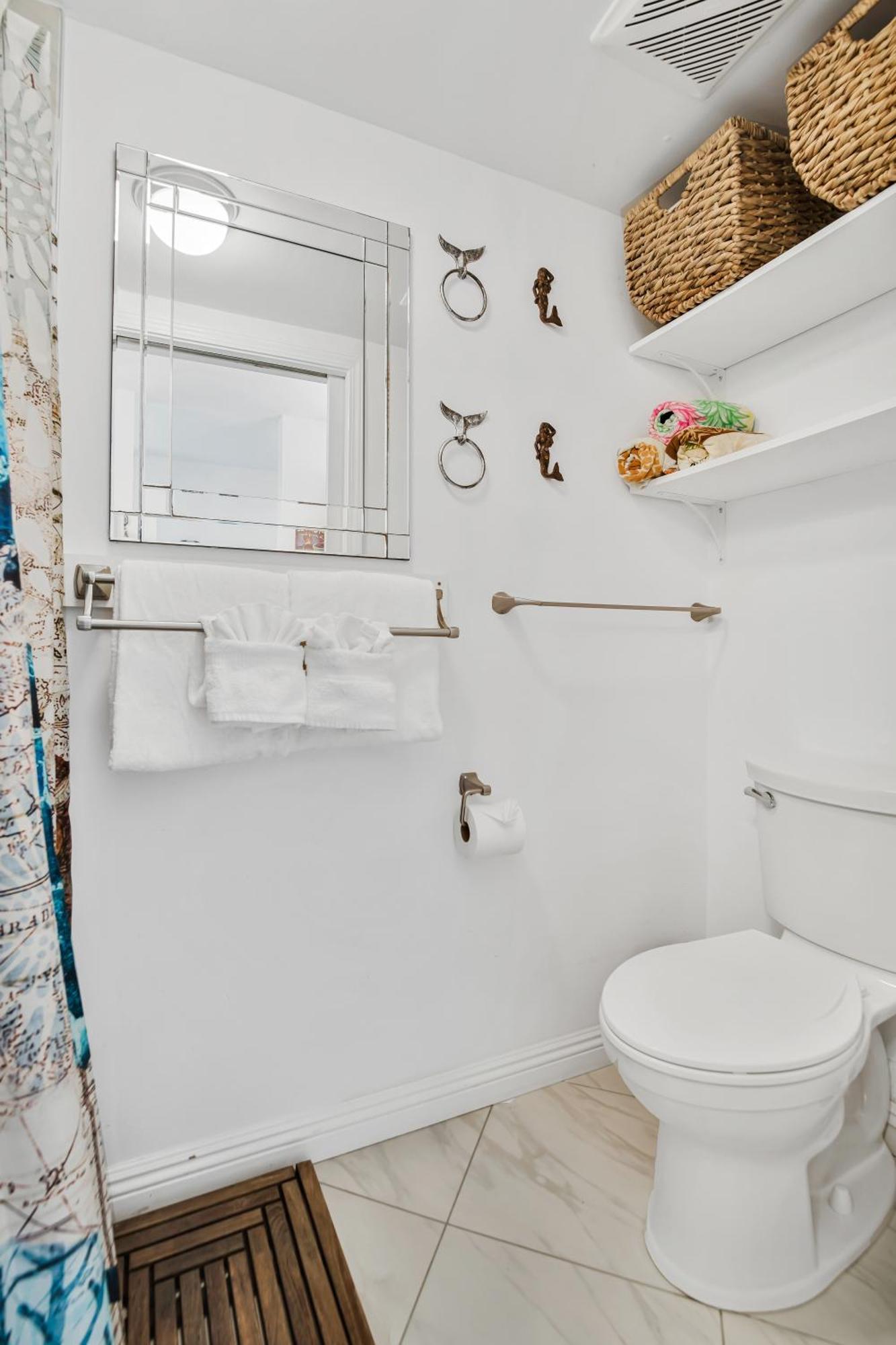Downtown Hawaiian Paradise Condo With Hot Tub, Pool & Beach - Kona Islander Inn Kailua-Kona Esterno foto