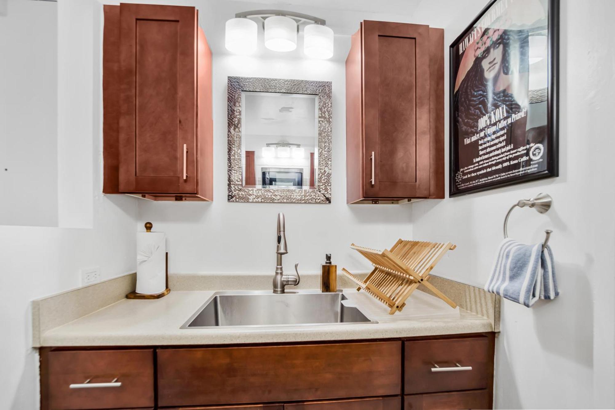 Downtown Hawaiian Paradise Condo With Hot Tub, Pool & Beach - Kona Islander Inn Kailua-Kona Esterno foto