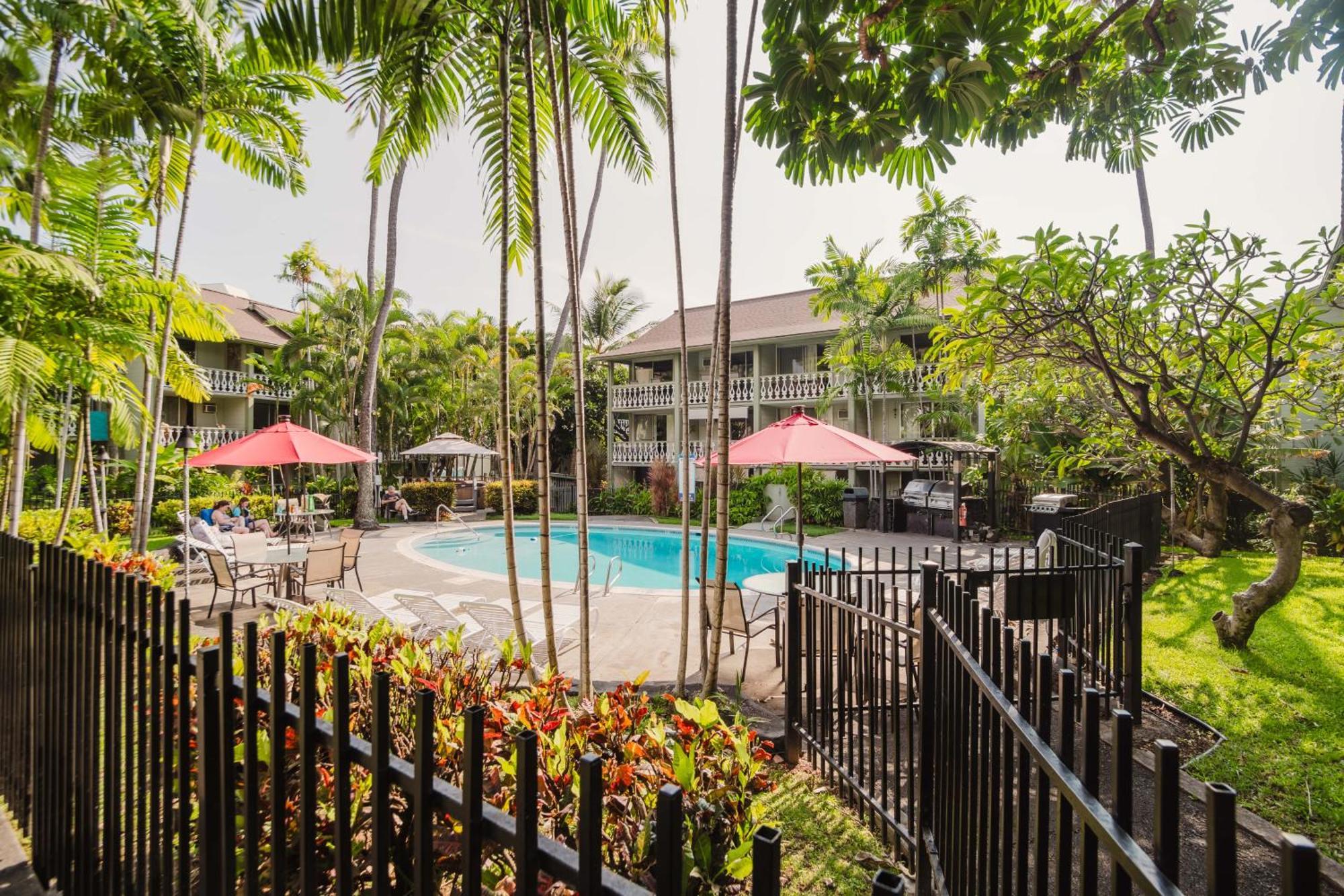 Downtown Hawaiian Paradise Condo With Hot Tub, Pool & Beach - Kona Islander Inn Kailua-Kona Esterno foto
